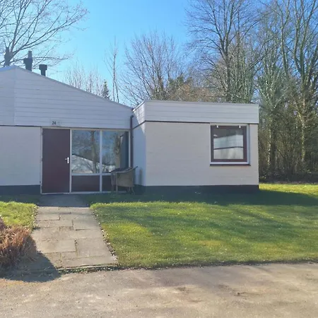 Bungalowpark - Schakel 24 Holiday home *